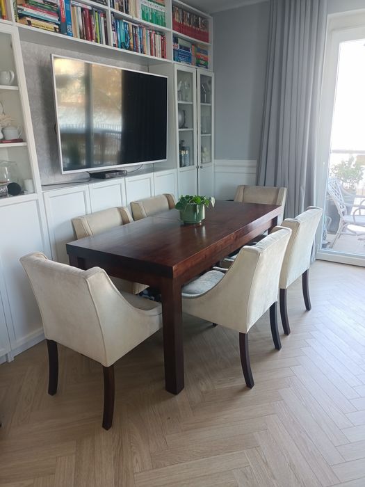 Sprzedam stół i krzesła