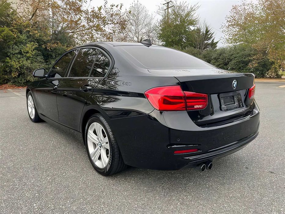 BMW 3 Series      2016
