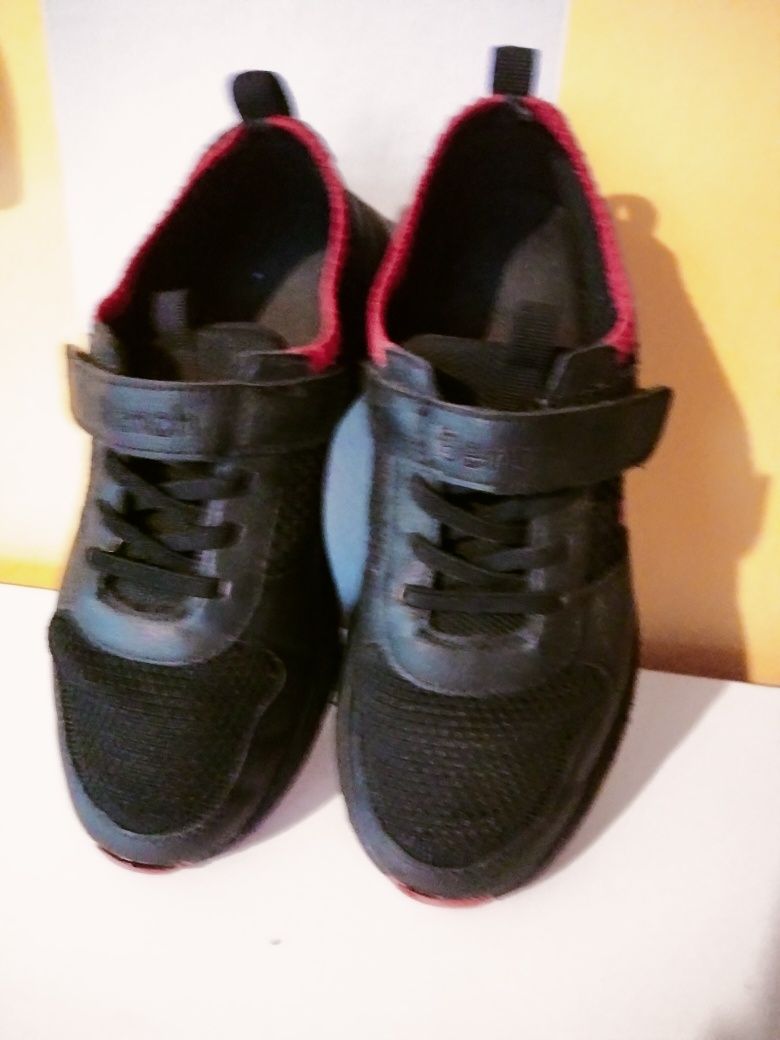 Buty sportowe ,adidasy , na rzep