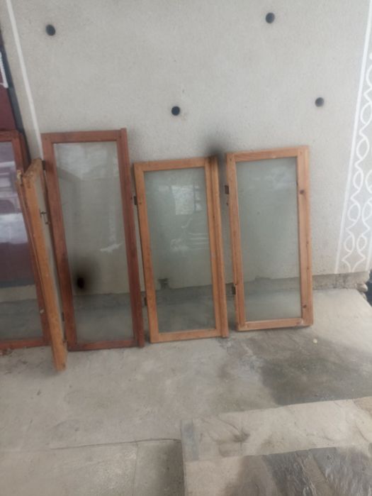 Рамки віконні зі склом різних розмірів