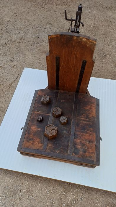 Balança decimal antiga