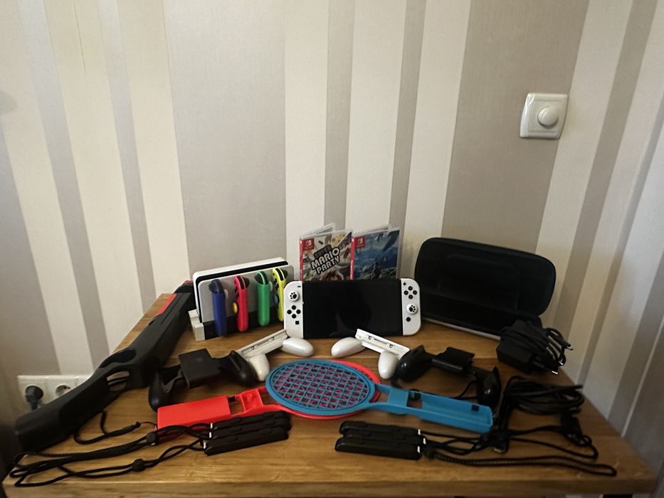 Nintendo Switch OLED + аксесуари