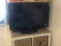 TV LG 32” (81 cm)