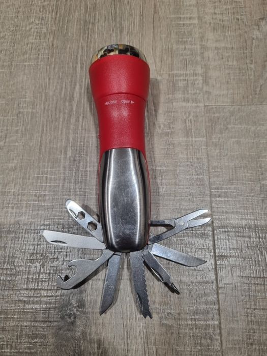 Фонарик, нож, мультитул 8в1 с фонариком