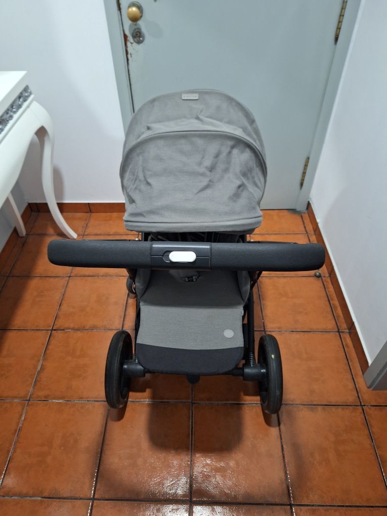Carrinho cybex usado
