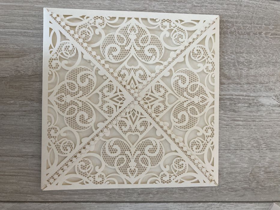 Koronkowe zaproszenia