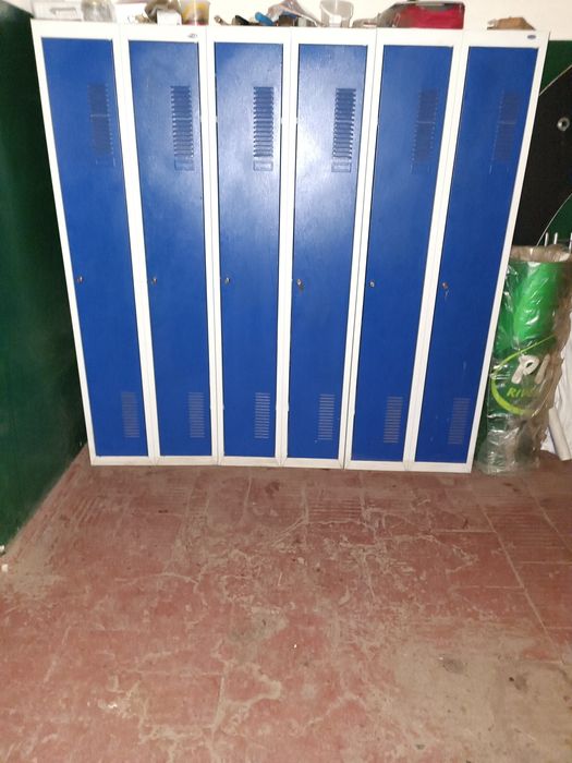 Продам шафи для одягу