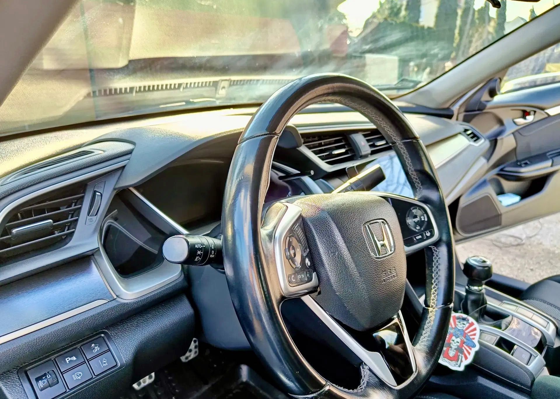 Honda Civic 1.5 T Elegance X generacji