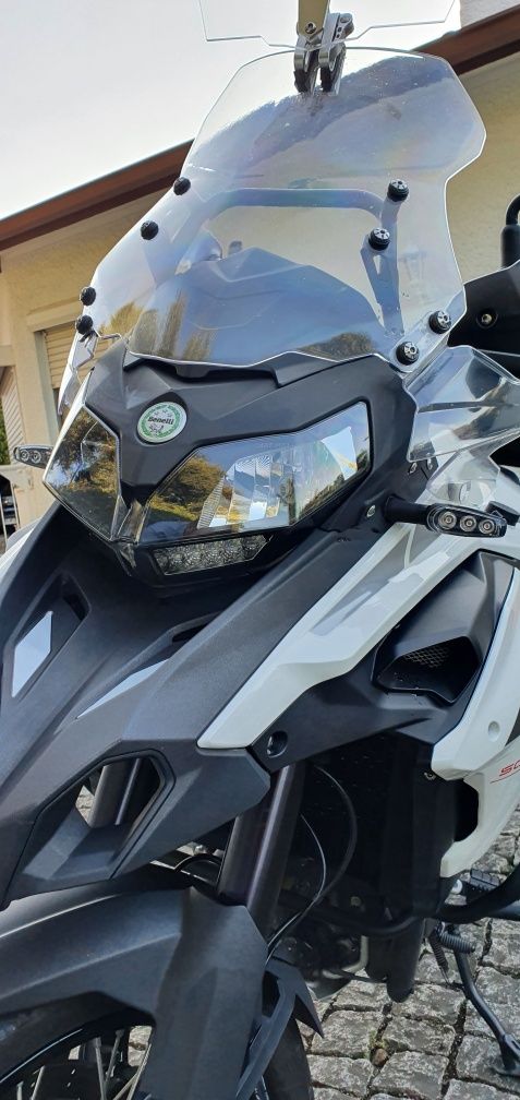 Benelli TRK 502X + Kit malas Shad