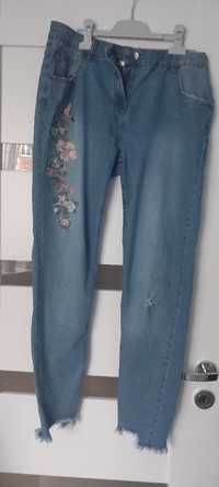 Spodnie jeans w kwiaty