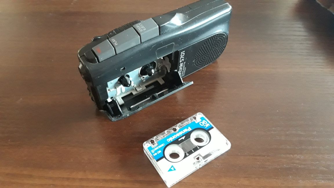 Dyktafon Optymus S-702 z kasetą
