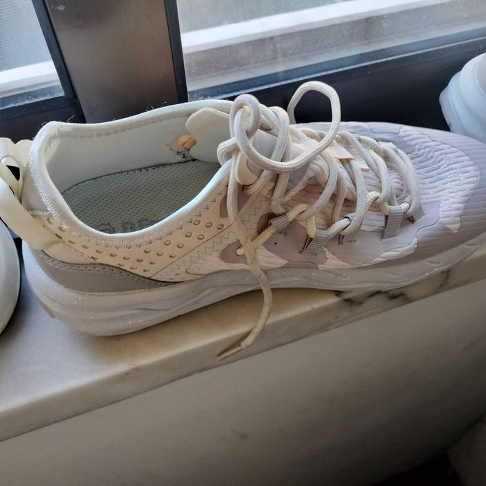 Sapatilhas marca Cavalinho e Dr Franklin