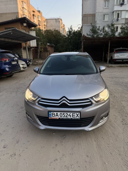 Автомобіль Citroen c4 2017 хетчбек/євро 6 автомат