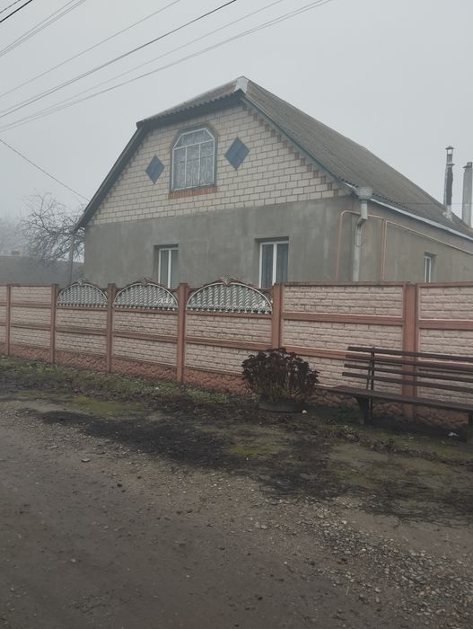 Продам  будинок з шикарним плануванням  Нова Водолага три км.