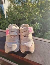 Buty sportowe New Balance dla dziewczyn