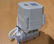 Válvulas motorizadas (electroválvula): 2 vias, 220 Volt.