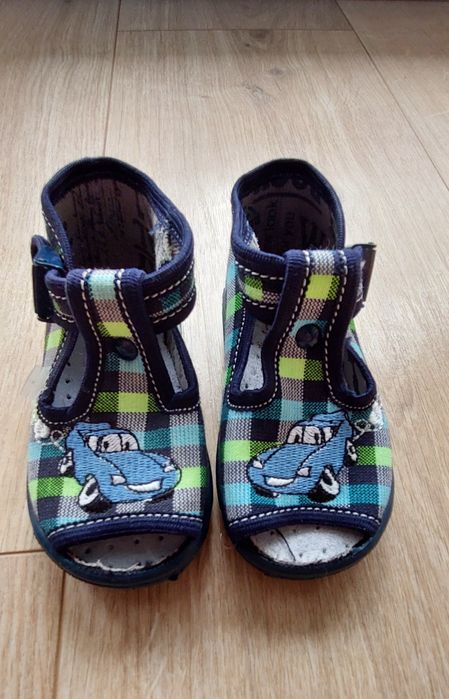 Kapcie niemowlęce  Raweks