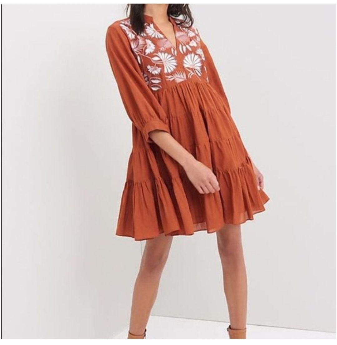 ніжне легке плаття з вишивкою samant chauhan, оригінал
Розмір S
Ідеаль