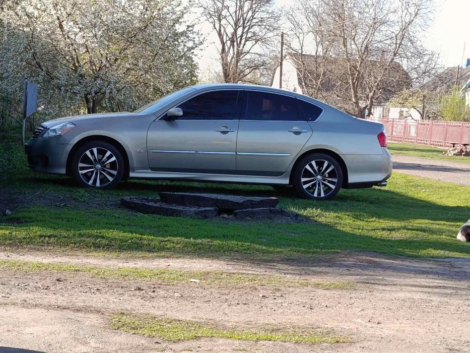 Infiniti M35 2008