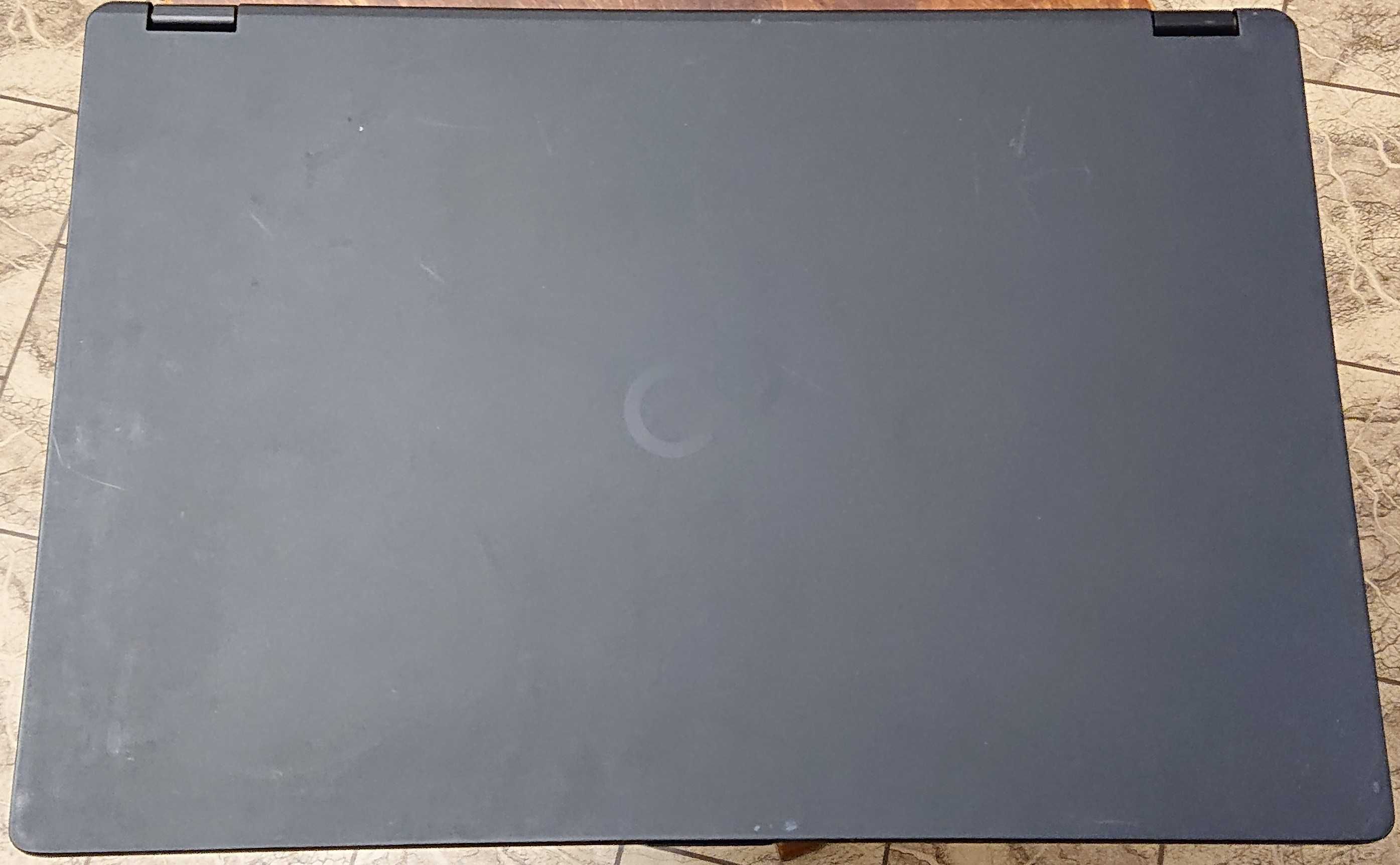 Fujitsu /15,6" IPS FHD/I5-7200/Ram 8 Gb/SSD 256 Gb/бат. 4ч