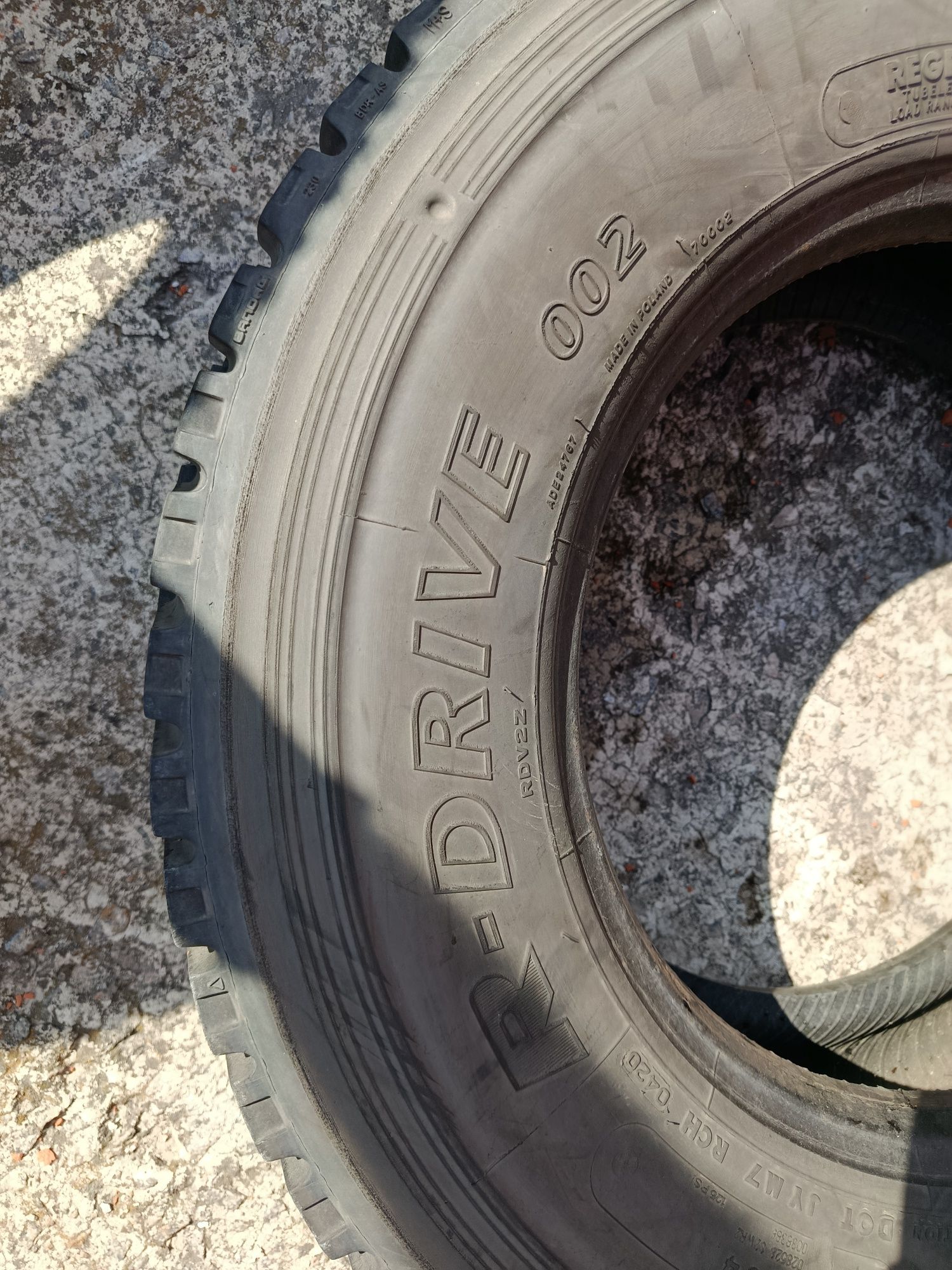 Шины R17.5 245/70 грузовые Michelin, Bridgestone