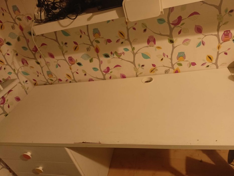 Łóżko piętrowe z biurkiem