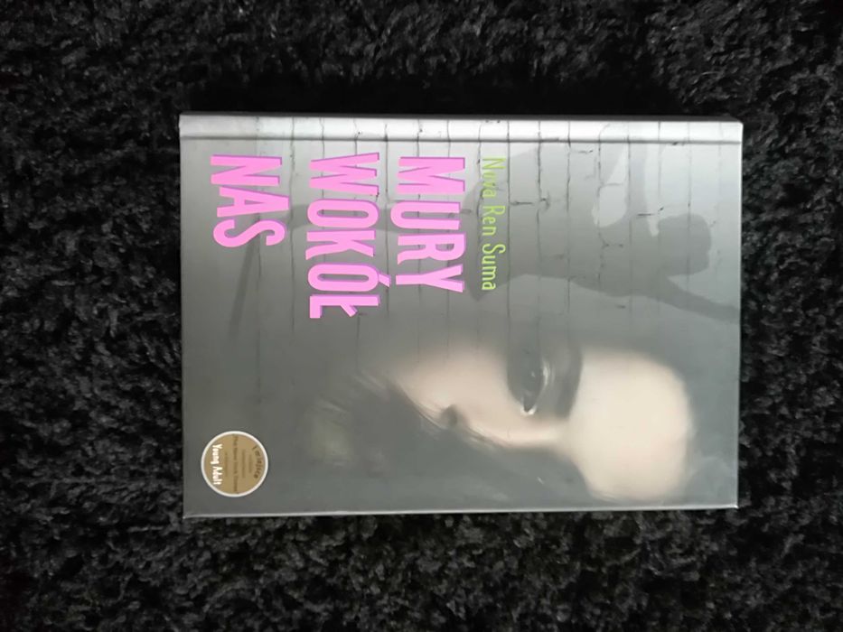 Książka Mury wokół nas