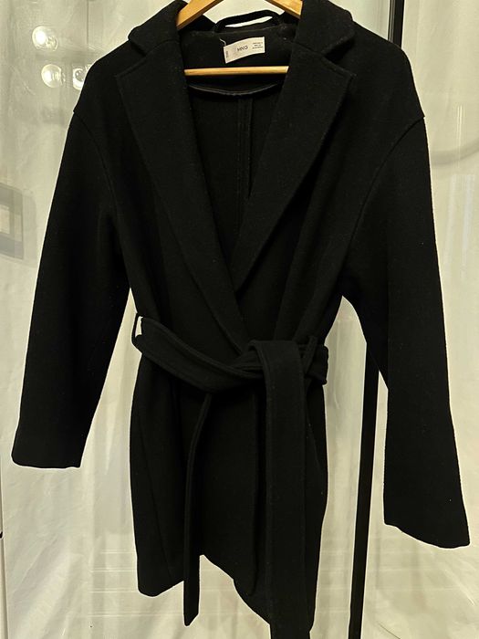 Продам пальто Mango з вмістом вовни