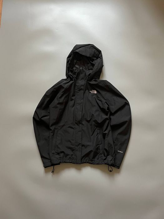 Трекінгова жіноча вітровка від The North Face DryVent