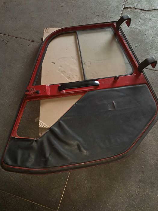 БУ дверка (права)  до  Linde   H20/H25/H30/H35  351 серії.
