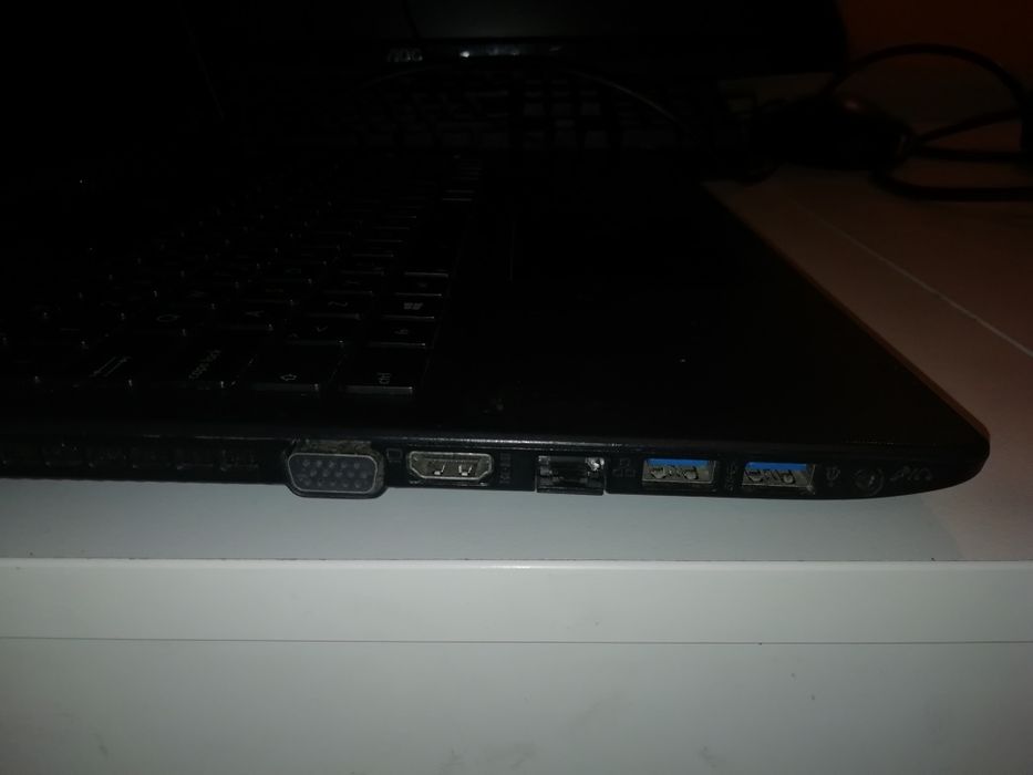 Portátil asus X552 15.6