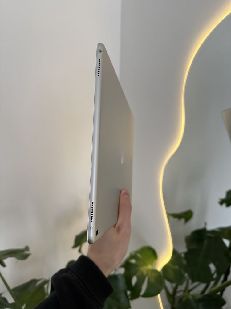 Apple iPad Pro 1 gen 12.9" 2015 128gb wifi