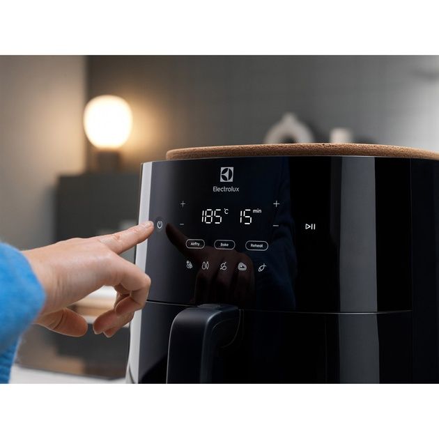 Продам Мультипіч (АЕРОГРИЛЬ) Electrolux EAF5B
