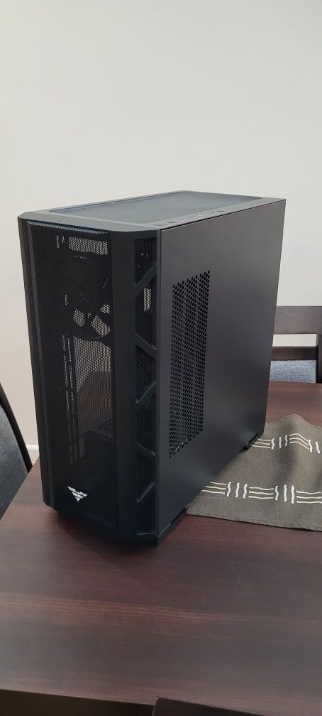 Komputer PC ryzen 3600, 16gb RAM, gtx 1660 super