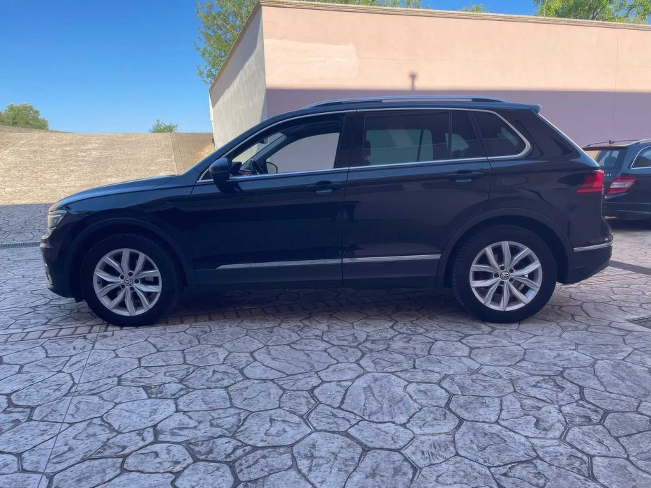 Volkswagen Tiguan      2019