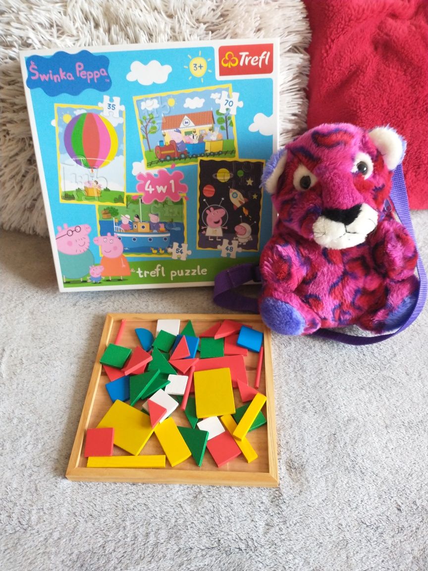 Świnka Peppa puzzle klocki torebka tygrysek