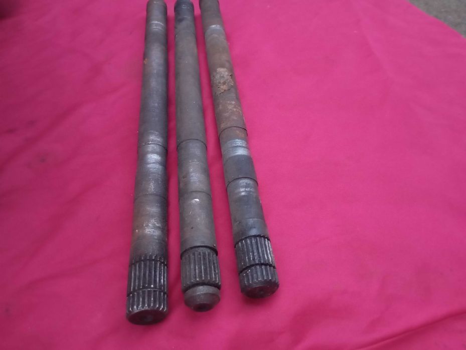 Полуось от техники