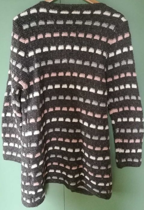 Sweter paski narzutka szary różowy