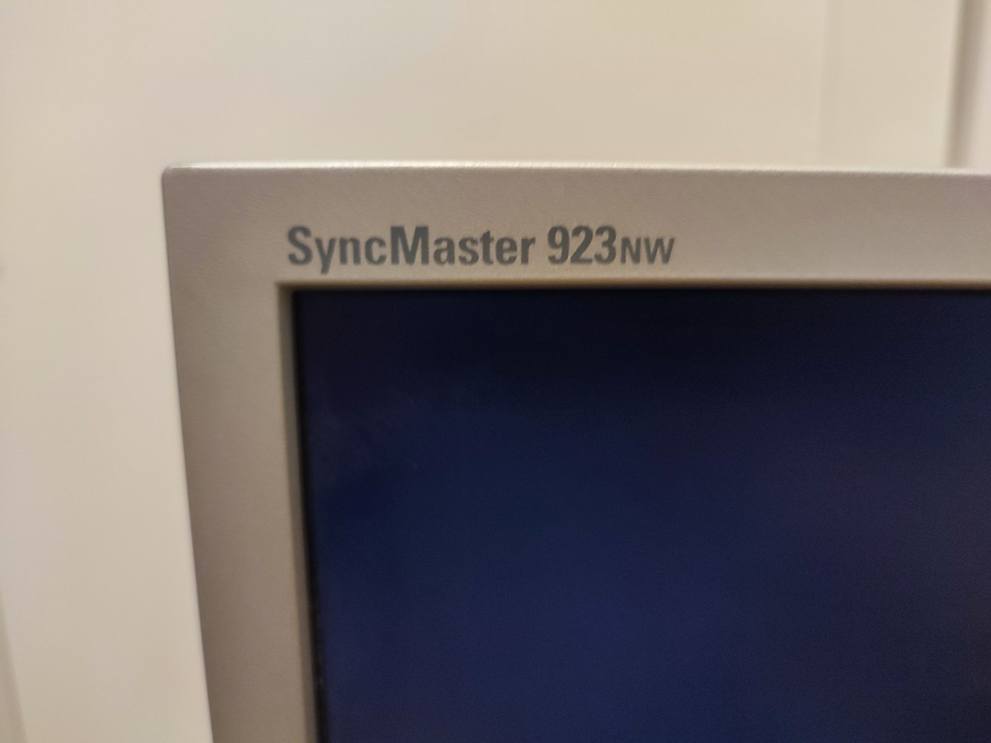 Monitor Samsung 923nw