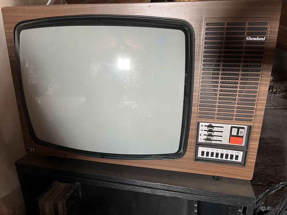 Televisor ITT Color