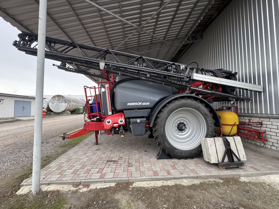 Обприскувач Horsch Leeb 4AX