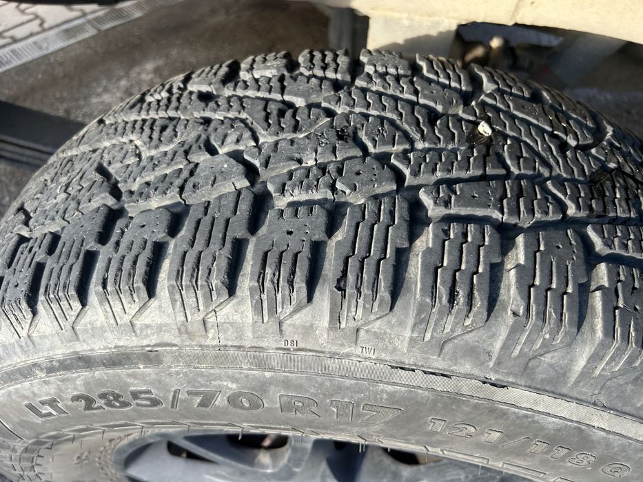 Opony 5 sztuk 285/70R17 zimowe Hakkapellitta kolce