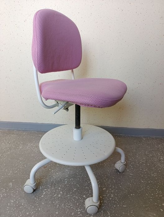 Krzesło biurowe dziecięce Ikea
