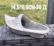 Stara popielniczka z aluminium