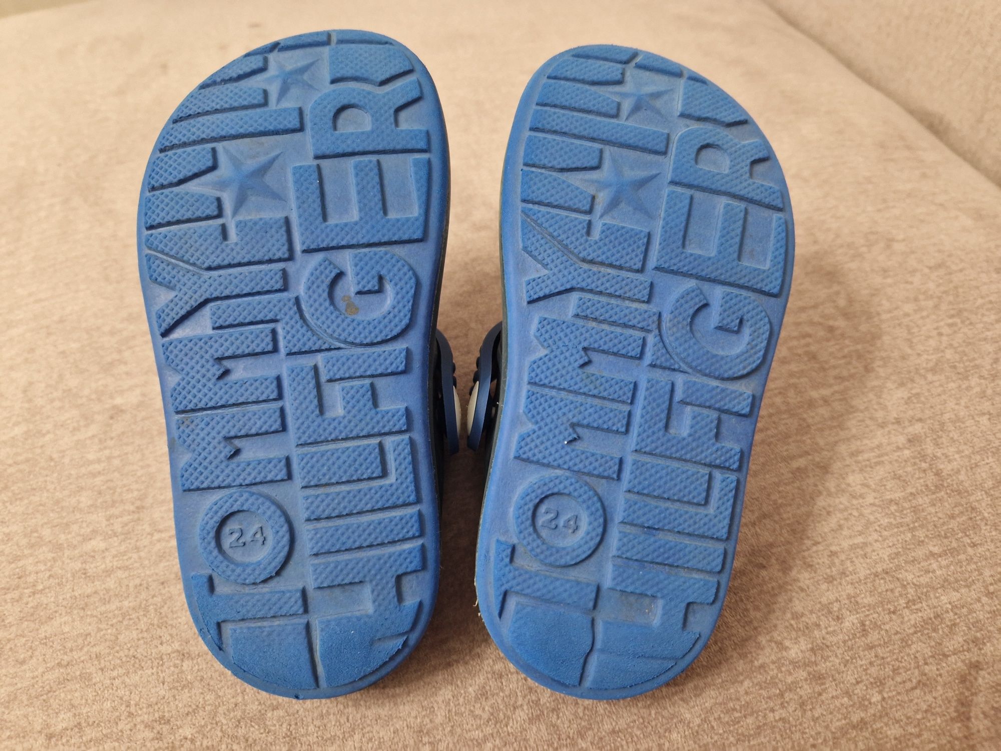 Klapki/sandałki Tommy Hilfiger 24