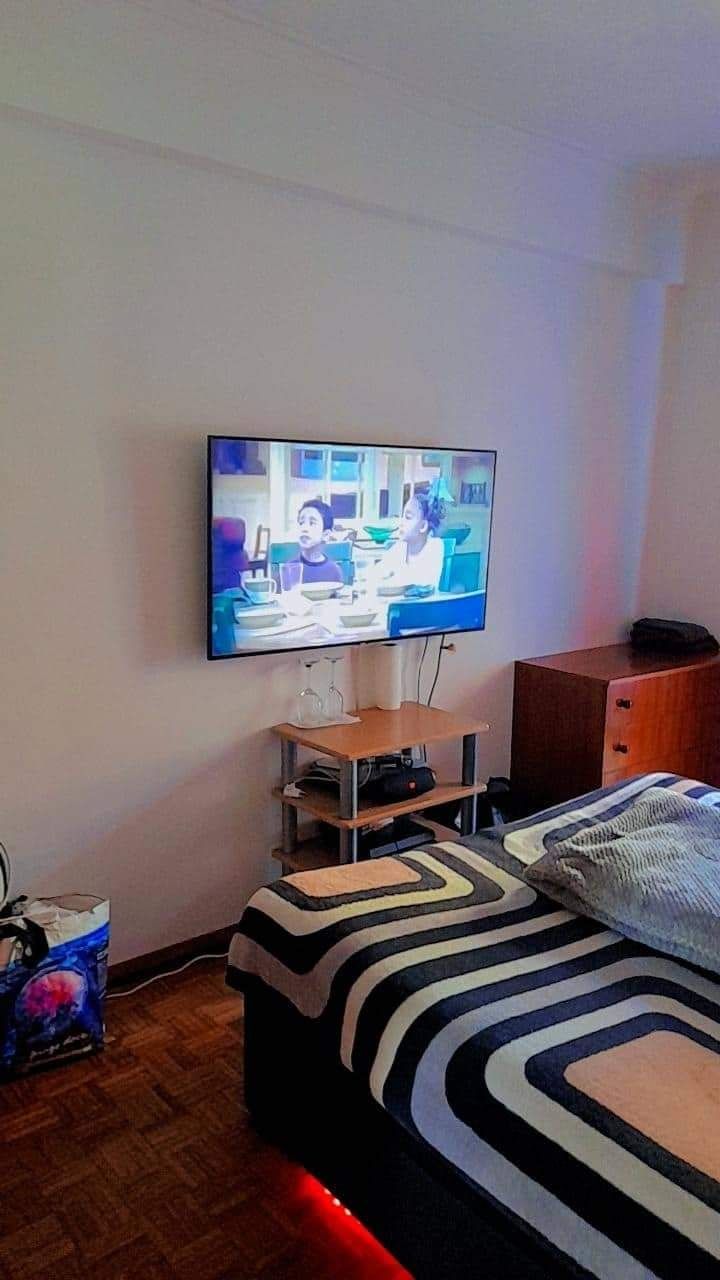 Quarto A 2 Minutos da estação  do Cacém 
En