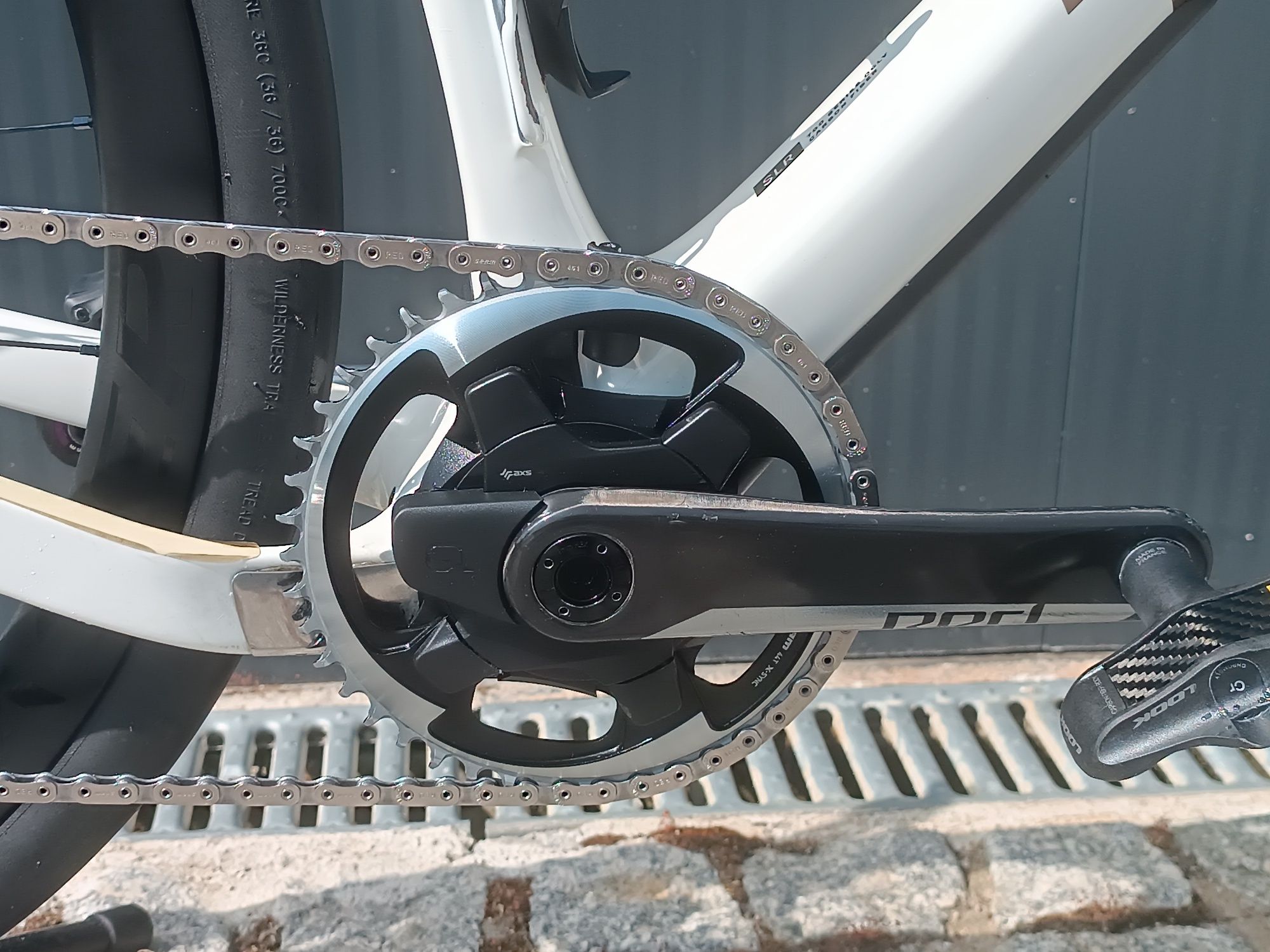 Bicicleta de gravel trek checkpoint SLR SRAM red