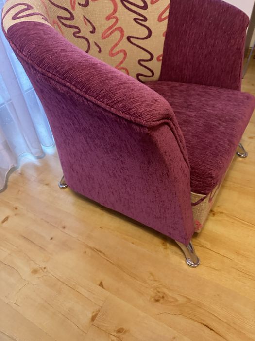 Komplet wypoczynkowy + 2 fotele w stanie idealnym