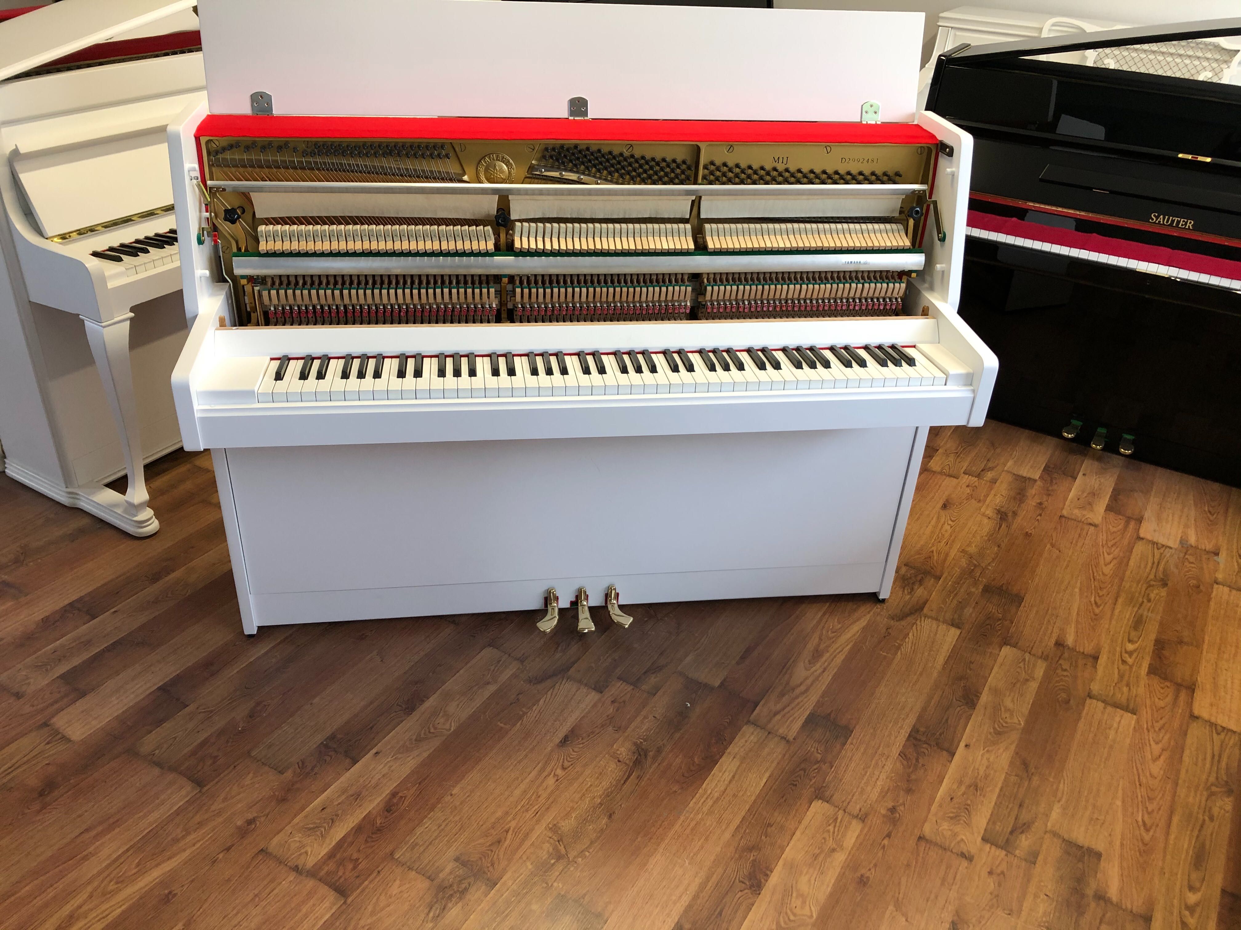 Pianino yamaha biale All  Inclusive