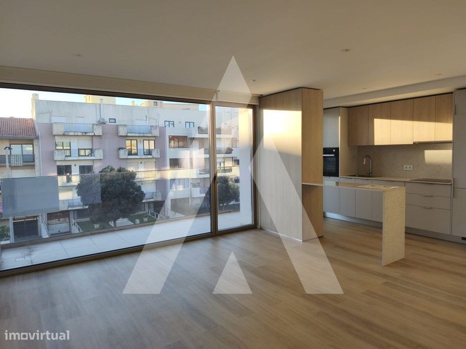 Apartamento T2 novo - Praia da Barra.